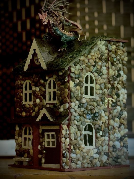 ONE OF A KIND FULLY ASSEMBLED CUSTOM MINIATURE  DOLLHOUSE  WITH LIGHTING