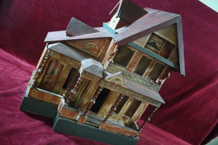 ** ANTIQUE BLISS VICTORIAN DOLL HOUSE EARLY ALL ORIGINAL SURVIVOR 1870 - 1900 **