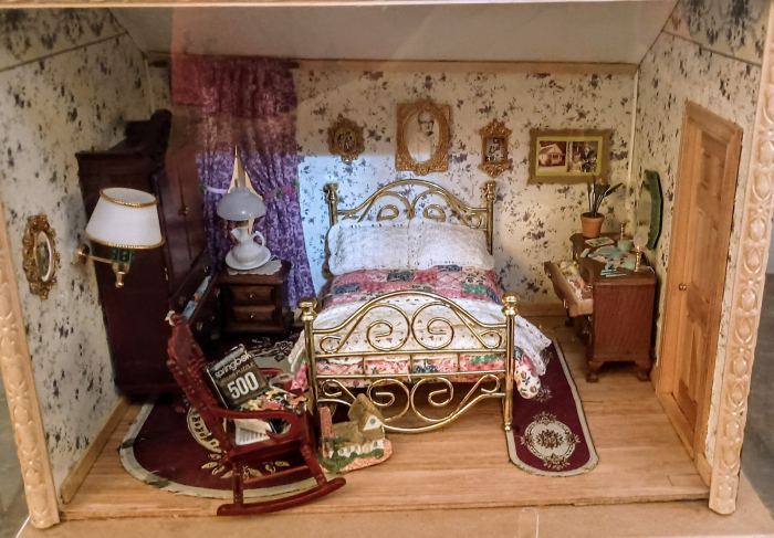 One Antique Wooden Dollhouse "Villa" | Early 20th Century | Furnished & Lighted 