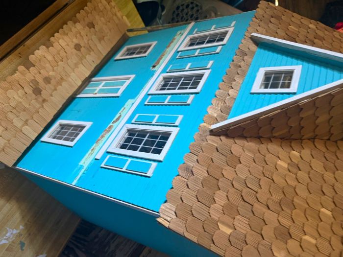 1:12 Wood Complete Dollhouse 2-Story 3-Room Unfurnished Painted Blue