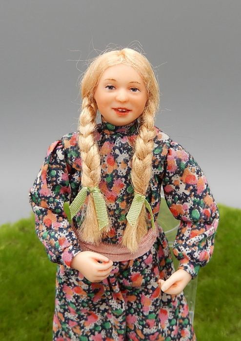 One-of-a-Kind Sculpted Dollhouse Dolls: Collecting Faces, Not Just Furniture