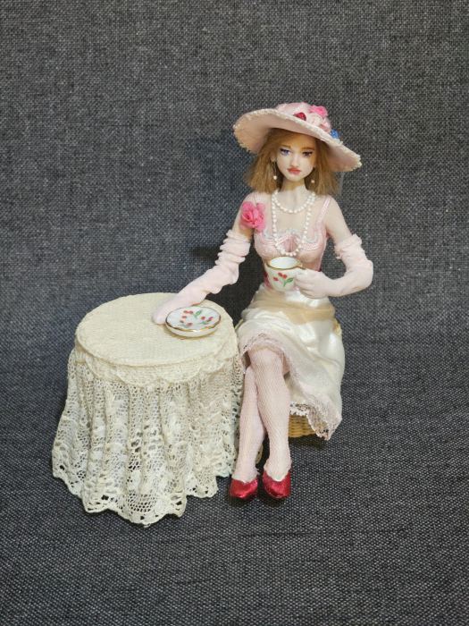 OOAK Miniature 1:12th scale Dollhouse Woman Lady Doll Artist Hand Sculpted