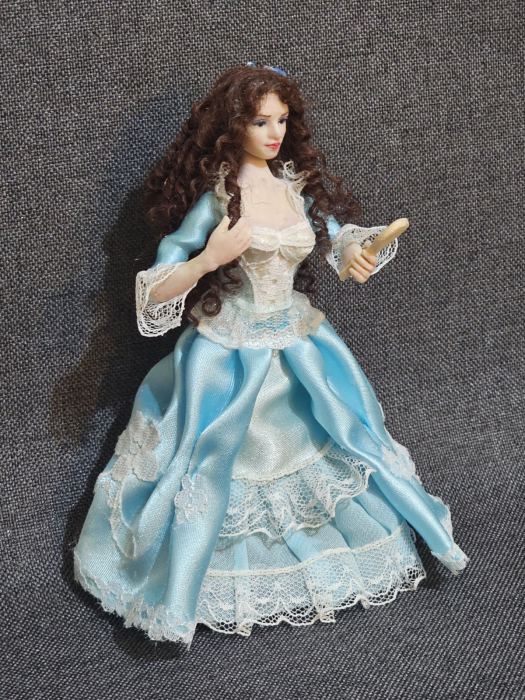 OOAK Miniature 1:12th scale Dollhouse Woman Lady Doll Artist Hand Sculpted