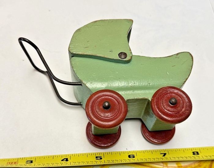 OLD VINTAGE SCHOENHUT STROMBECKER WOODEN PAINTED DOLL HOUSE BABY CARRIAGE BUGGY