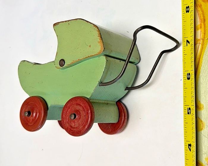 OLD VINTAGE SCHOENHUT STROMBECKER WOODEN PAINTED DOLL HOUSE BABY CARRIAGE BUGGY